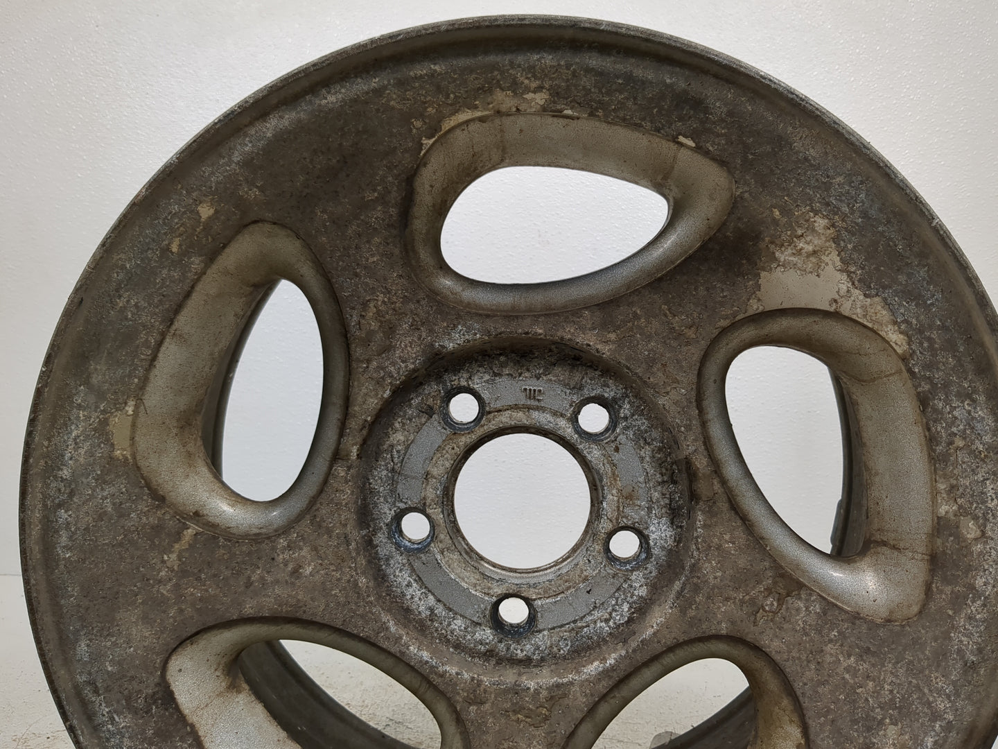 2001-2005 Ford Explorer Sport Trac Oem Wheel Rim - Oemusedautoparts1.com