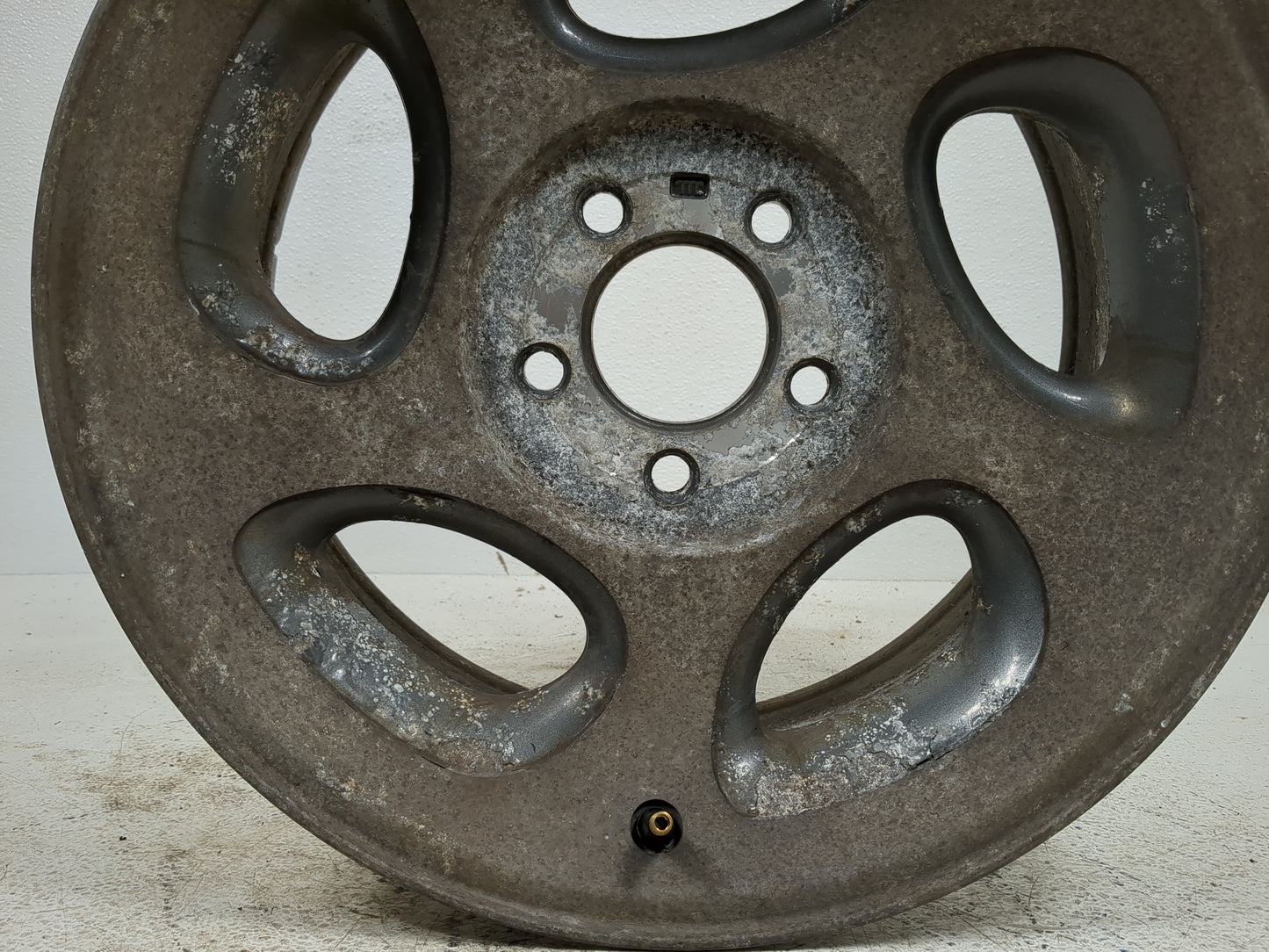 2001-2005 Ford Explorer Sport Trac Oem Wheel Rim - Oemusedautoparts1.com