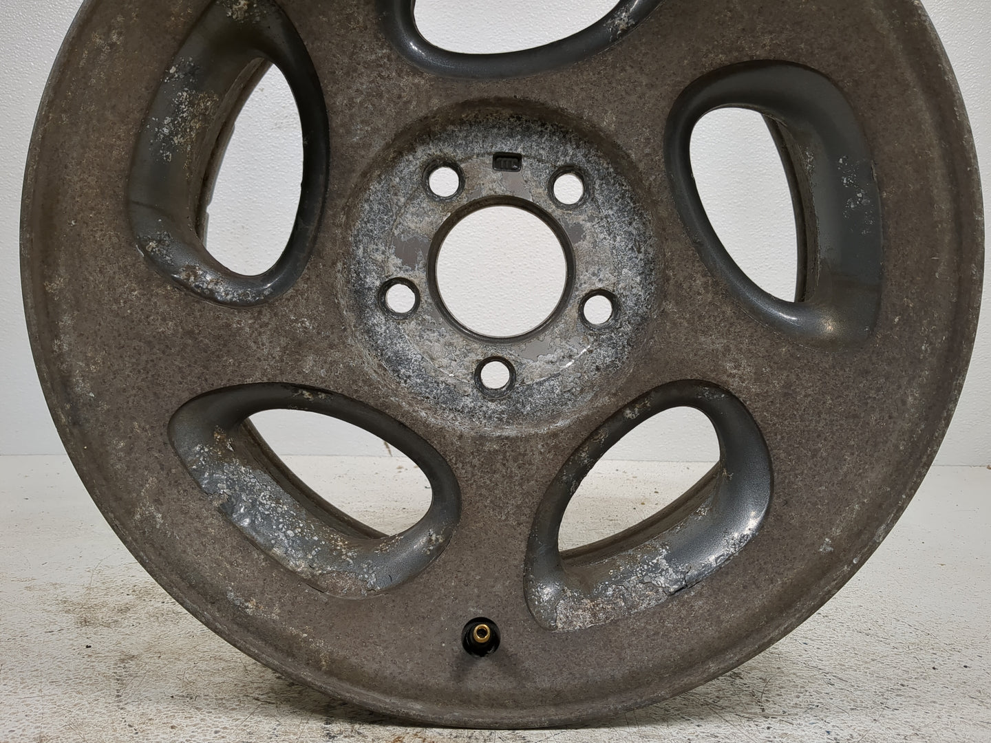 2001-2005 Ford Explorer Sport Trac Oem Wheel Rim - Oemusedautoparts1.com