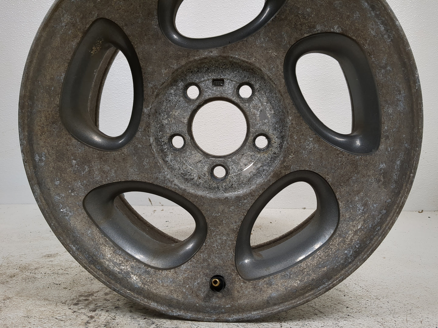 2001-2005 Ford Explorer Sport Trac Oem Wheel Rim - Oemusedautoparts1.com
