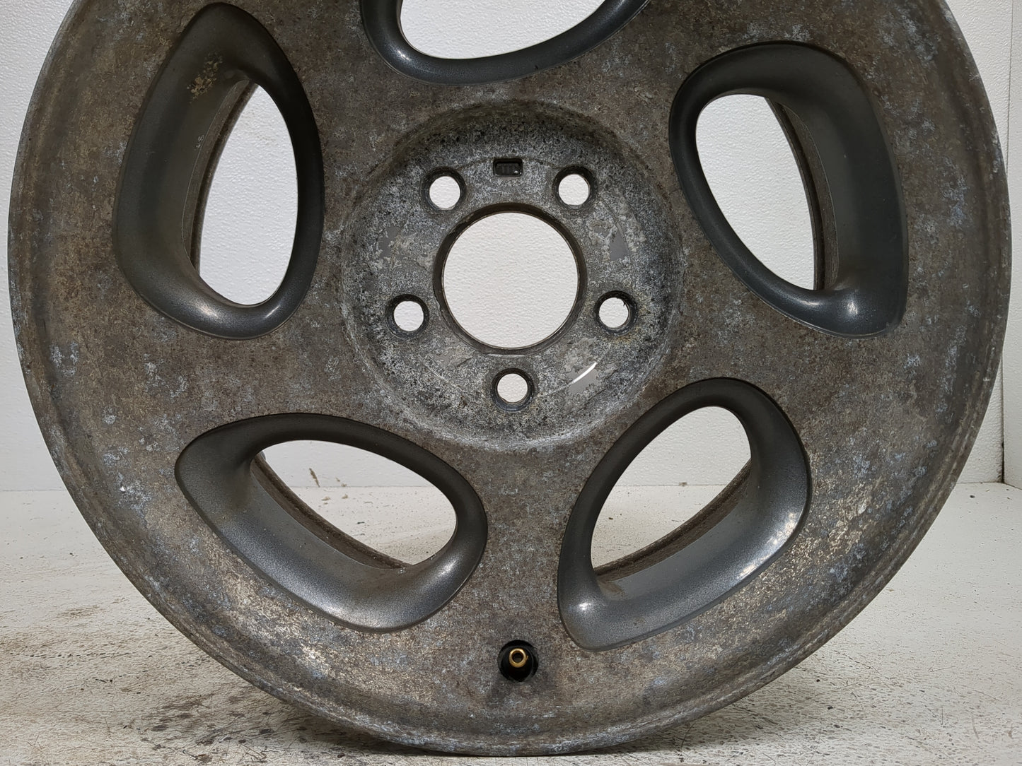 2001-2005 Ford Explorer Sport Trac Oem Wheel Rim - Oemusedautoparts1.com