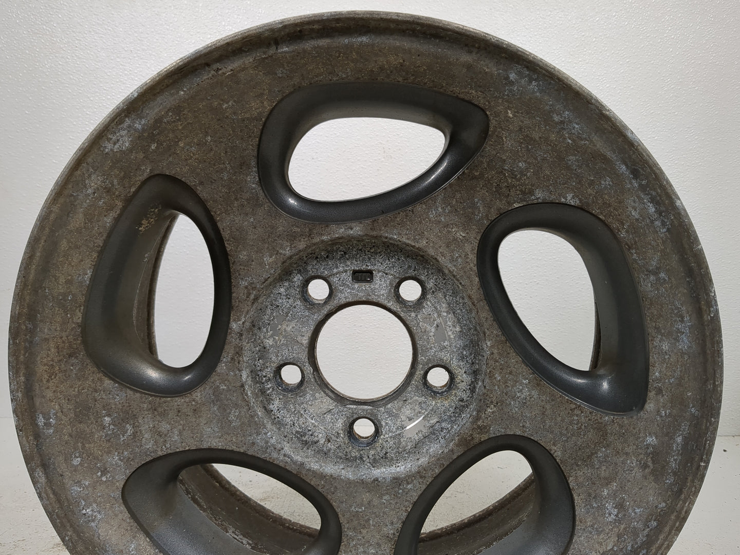 2001-2005 Ford Explorer Sport Trac Oem Wheel Rim - Oemusedautoparts1.com