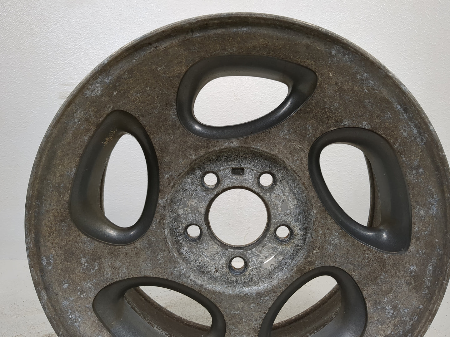 2001-2005 Ford Explorer Sport Trac Oem Wheel Rim - Oemusedautoparts1.com