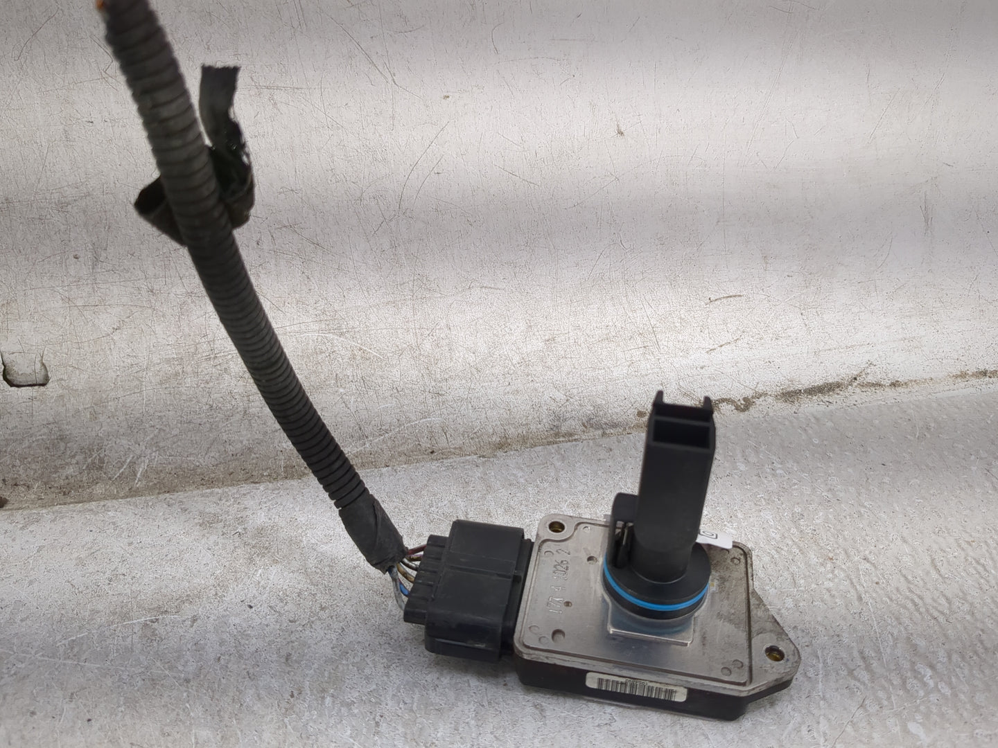 2002-2005 Ford Explorer Sport Trac Mass Air Flow Meter Maf - Oemusedautoparts1.com