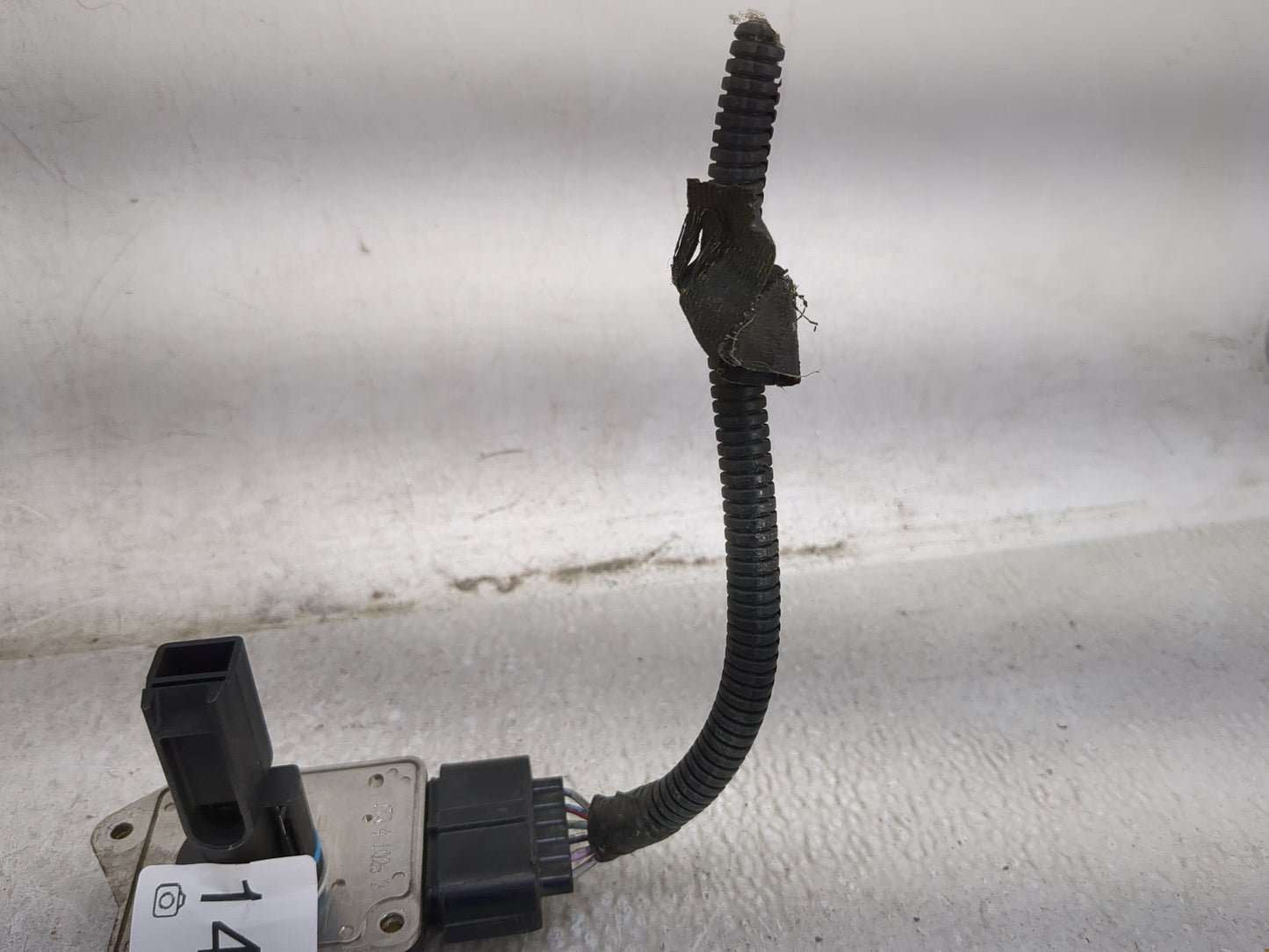 2002-2005 Ford Explorer Sport Trac Mass Air Flow Meter Maf - Oemusedautoparts1.com