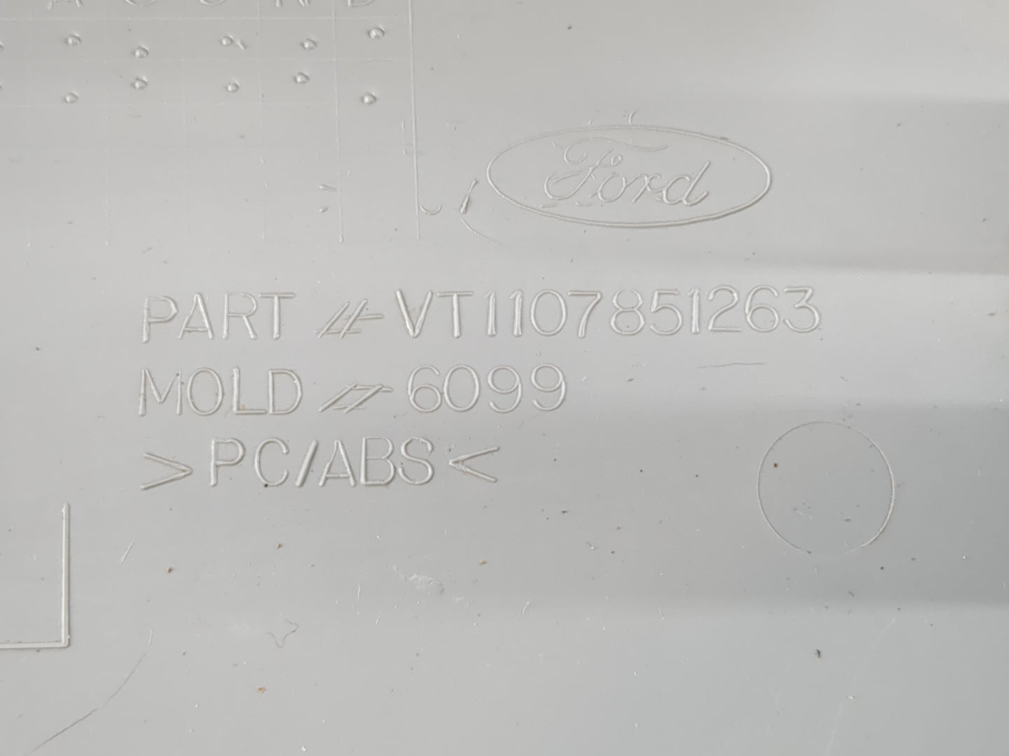 2005 Ford F-150 Overhead Roof Console - Oemusedautoparts1.com