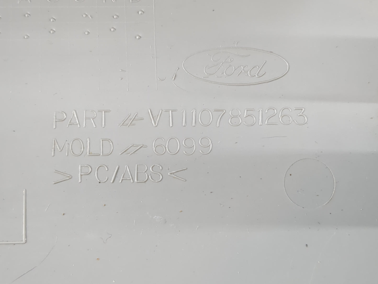 2005 Ford F-150 Overhead Roof Console - Oemusedautoparts1.com