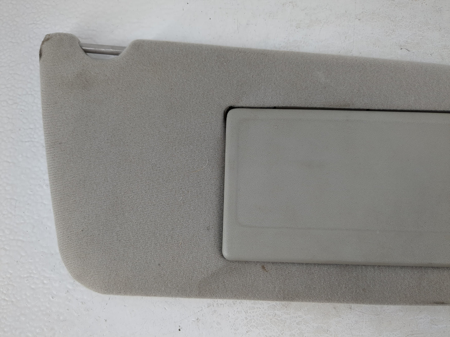 2004-2008 Ford F-150 Sun Visor Shade Replacement Passenger Right Mirror Fits Fits 2004 2005 2006 2007 2008 OEM Used Auto Par
