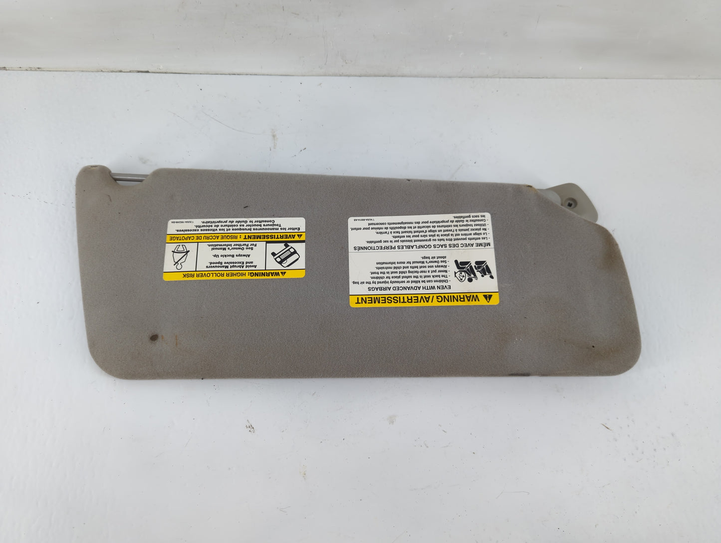 2004-2008 Ford F-150 Sun Visor Shade Replacement Passenger Right Mirror Fits Fits 2004 2005 2006 2007 2008 OEM Used Auto Par