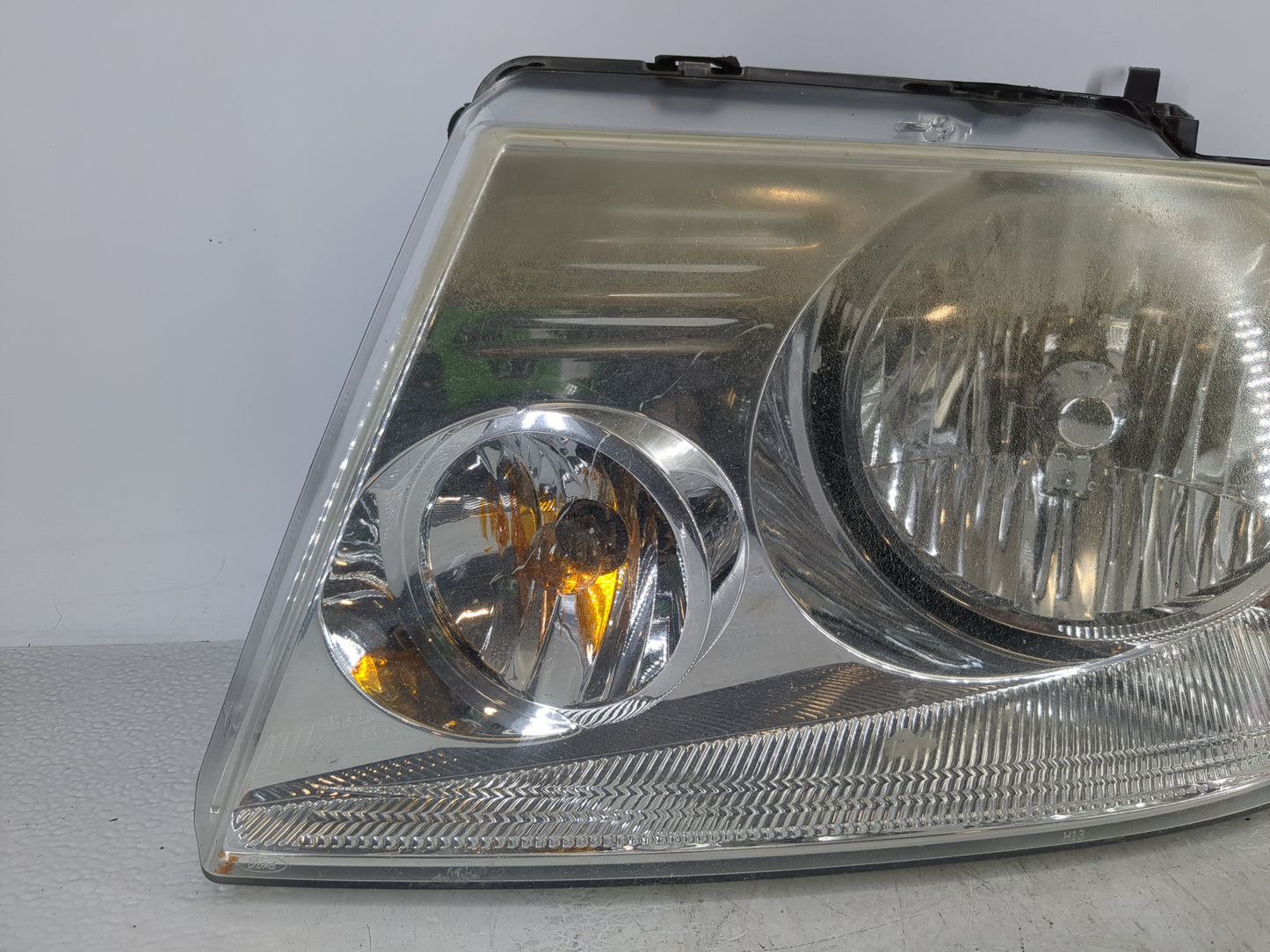 2004-2008 Ford F-150 Driver Left Oem Head Light Headlight Lamp - Oemusedautoparts1.com