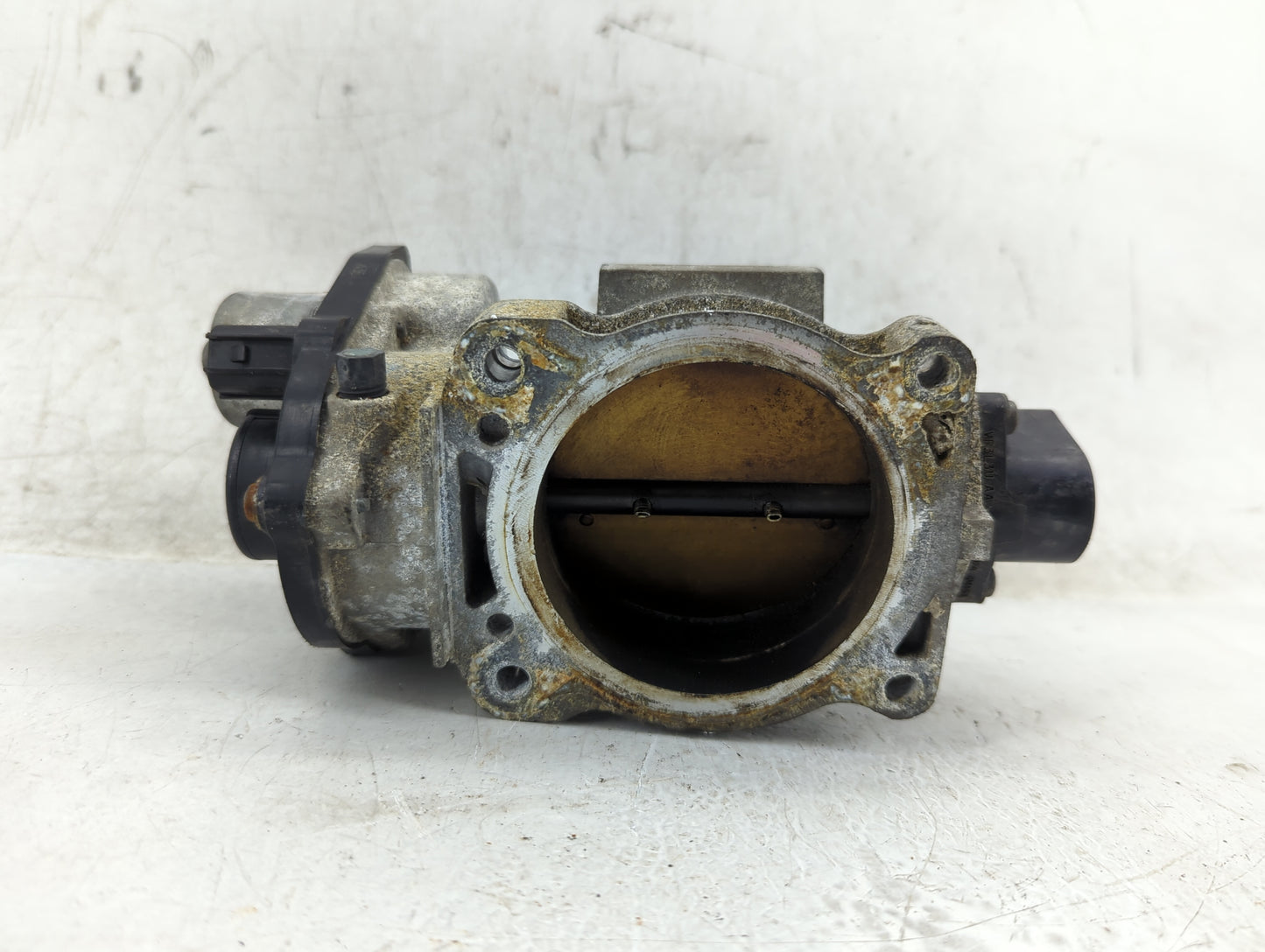 2004-2010 Ford F-150 Throttle Body Fits Fits 2004 2005 2006 2007 2008 2009 2010 OEM Used Auto Parts - Oemusedautoparts1.com