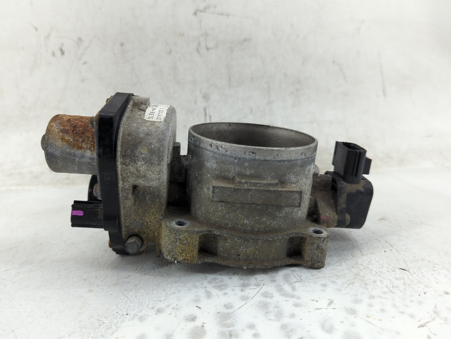 2004-2010 Ford F-150 Throttle Body Fits Fits 2004 2005 2006 2007 2008 2009 2010 OEM Used Auto Parts - Oemusedautoparts1.com
