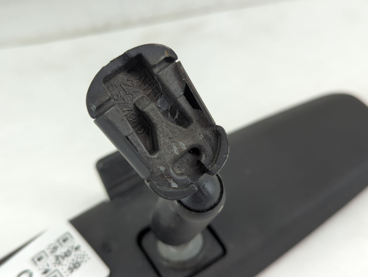 2004-2020 Ford F-150 Interior Rear View Mirror Replacement OEM P/N:IE8011083 Fits OEM Used Auto Parts - Oemusedautoparts1.co