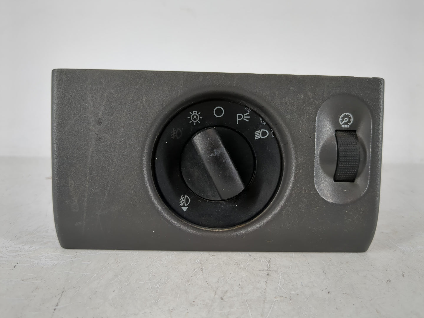2005 Ford F-150 Headlight Head Light Switch Lamp Control - Oemusedautoparts1.com