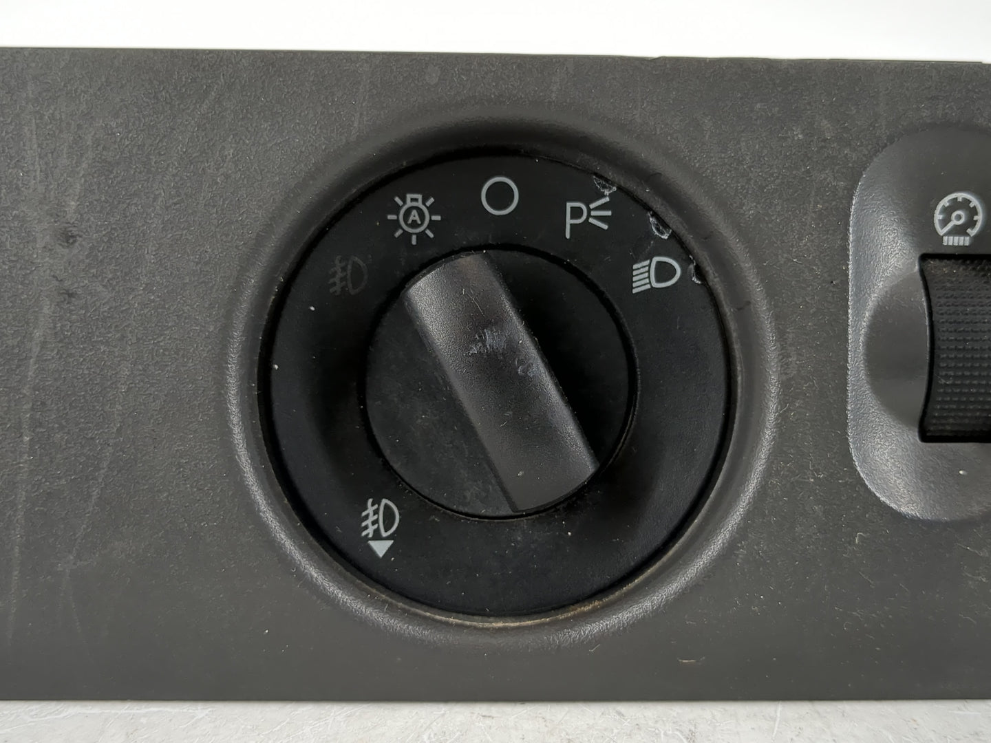 2005 Ford F-150 Headlight Head Light Switch Lamp Control - Oemusedautoparts1.com