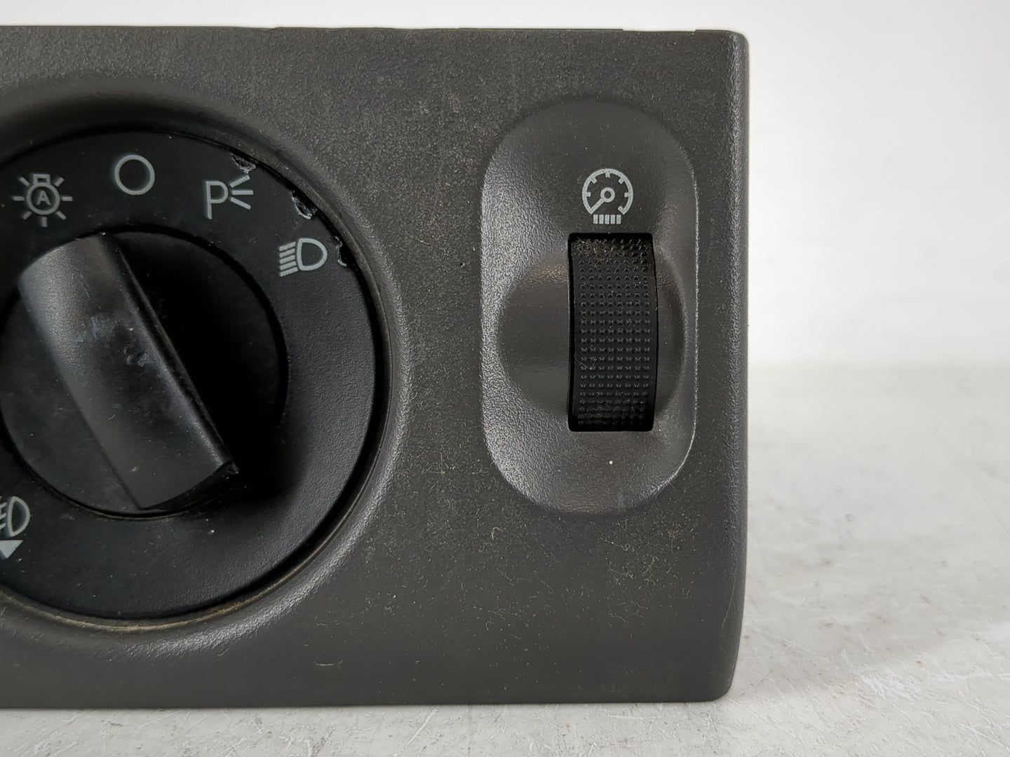 2005 Ford F-150 Headlight Head Light Switch Lamp Control - Oemusedautoparts1.com