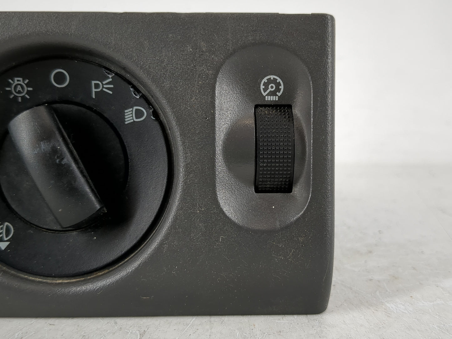 2005 Ford F-150 Headlight Head Light Switch Lamp Control - Oemusedautoparts1.com