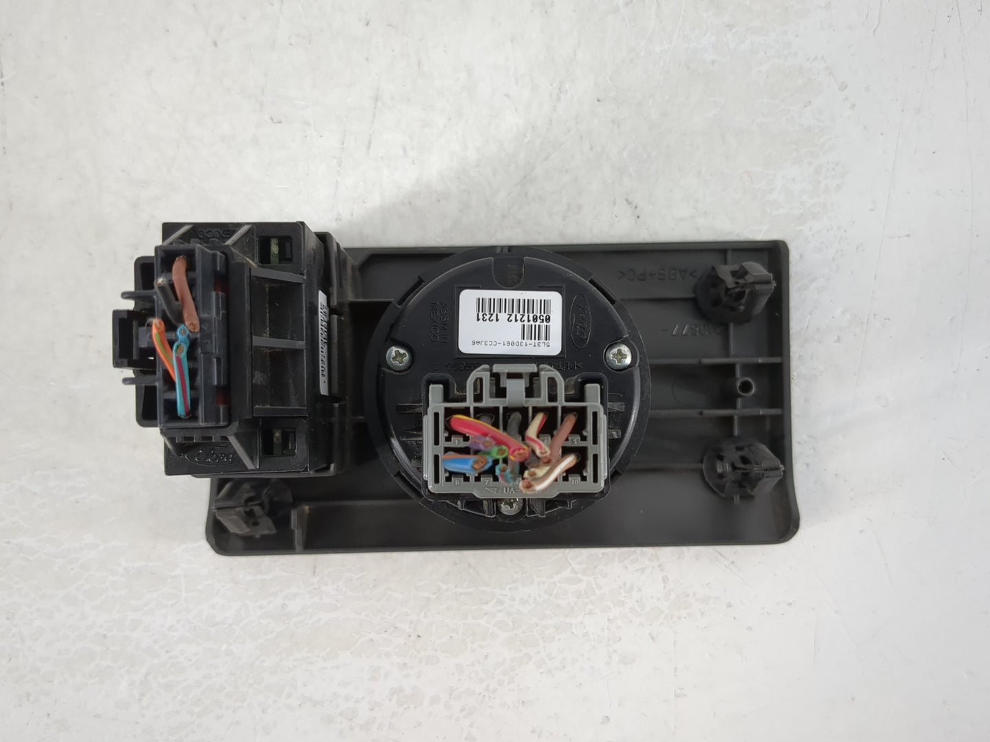2005 Ford F-150 Headlight Head Light Switch Lamp Control - Oemusedautoparts1.com
