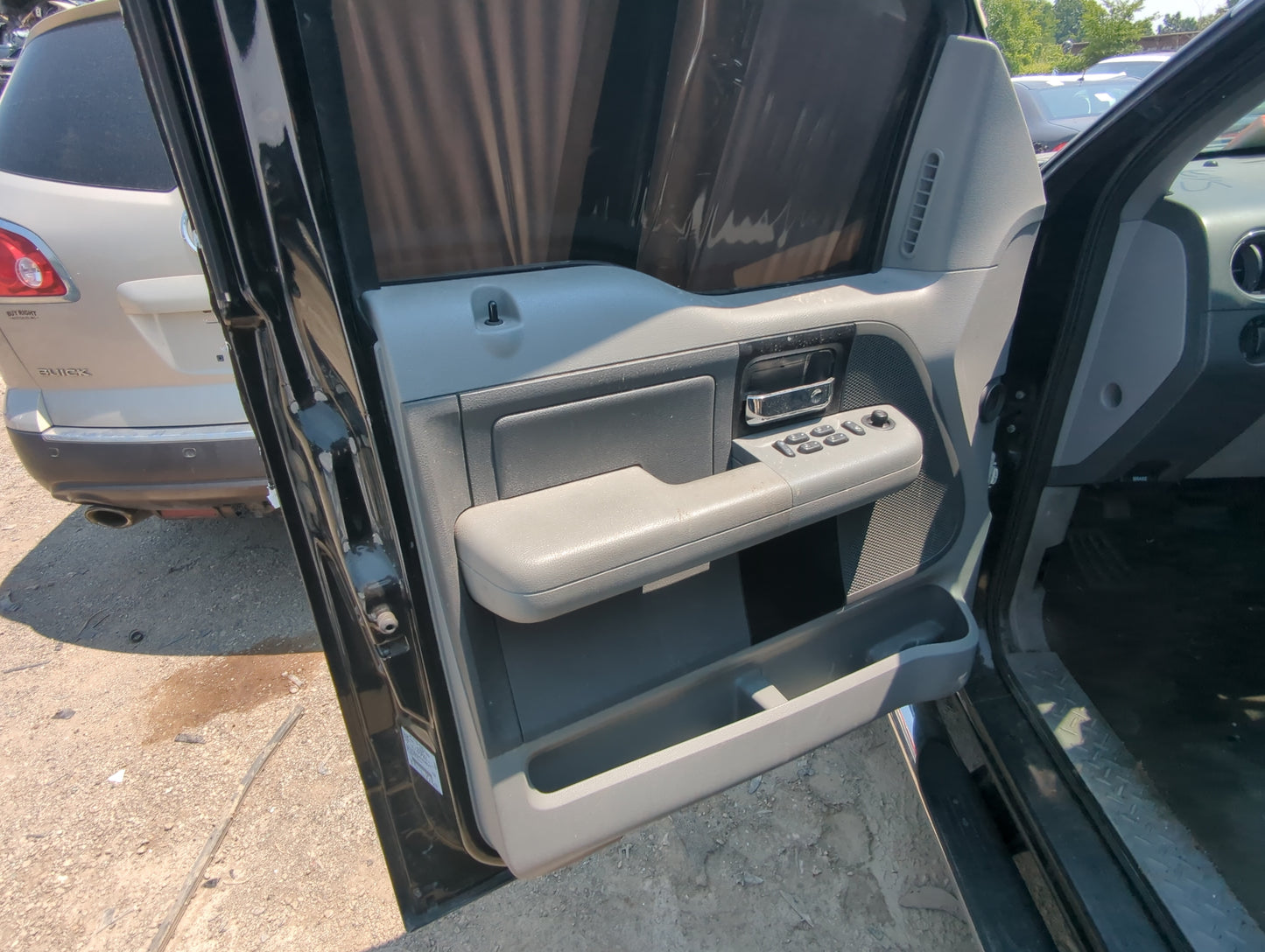 2005 Ford F-150 Front Left Driver Interior Door Panel Trim - Oemusedautoparts1.com