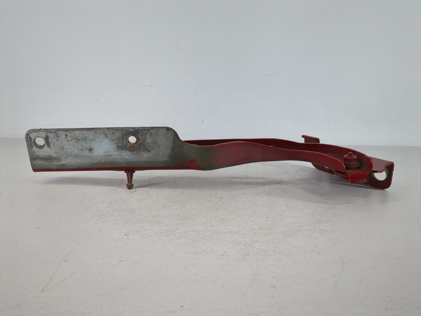 2005 Ford F-150 Driver Hood Hinge Red - Oemusedautoparts1.com