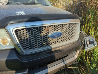 compare product 2004-2008 Ford F-150 Front Grille Bumper Not Included