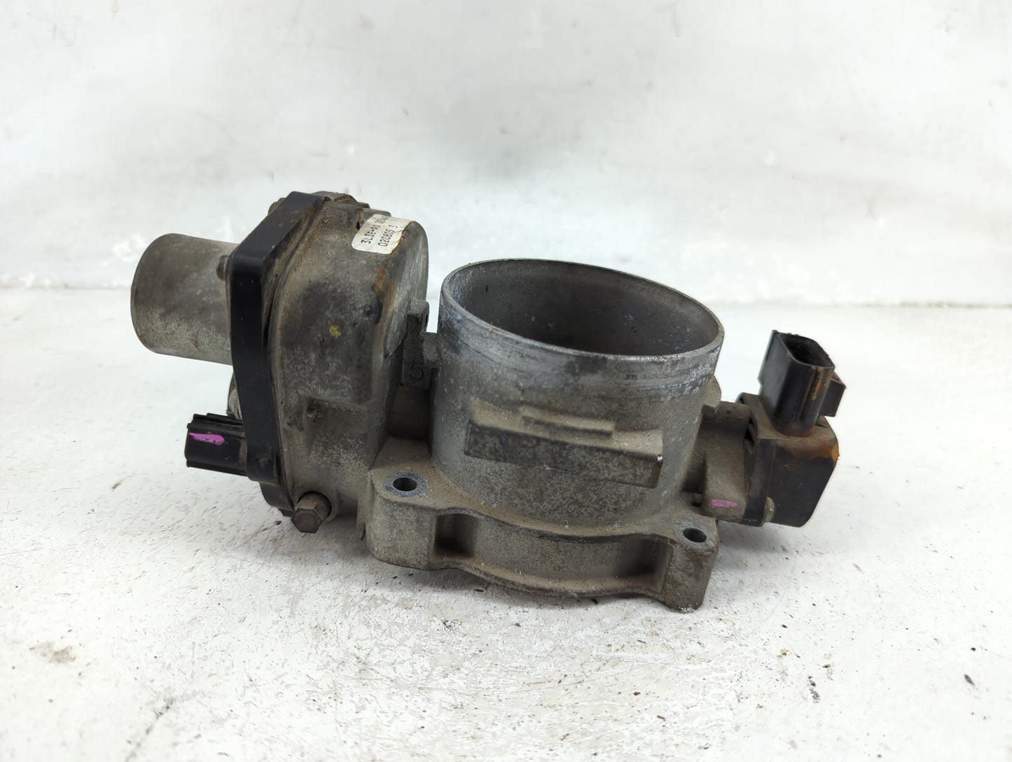 2004-2010 Ford F-150 Throttle Body Fits Fits 2004 2005 2006 2007 2008 2009 2010 OEM Used Auto Parts - Oemusedautoparts1.com