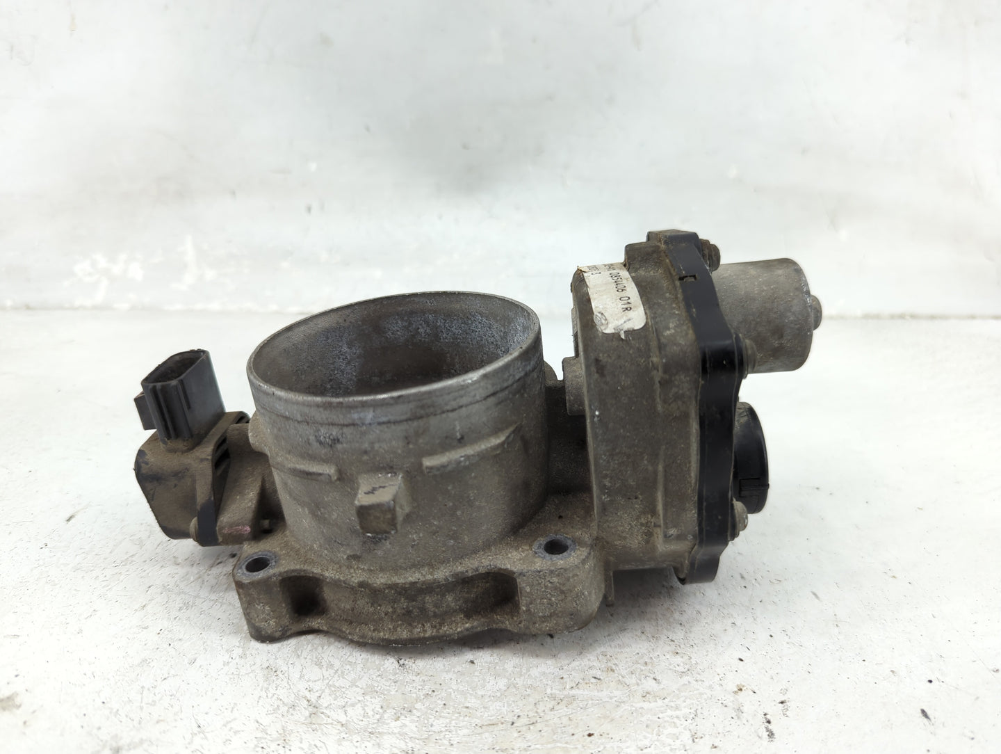 2004-2010 Ford F-150 Throttle Body Fits Fits 2004 2005 2006 2007 2008 2009 2010 OEM Used Auto Parts - Oemusedautoparts1.com