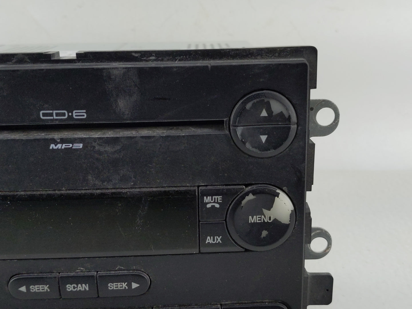 2005 Ford F-150 Radio AM FM Cd Player Receiver Replacement P/N:5L8T-18C815-FH Fits OEM Used Auto Parts - Oemusedautoparts1.c