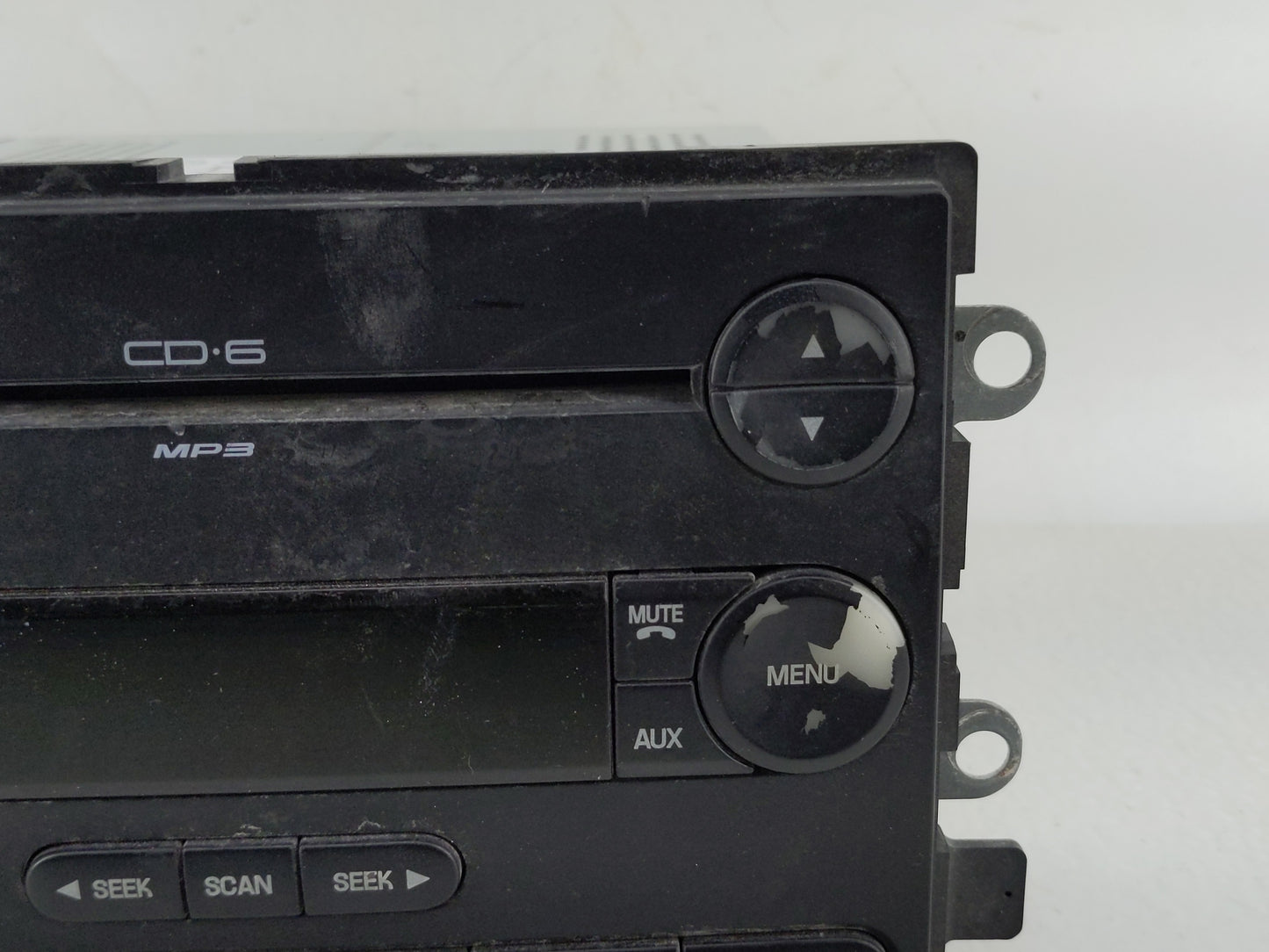 2005 Ford F-150 Radio AM FM Cd Player Receiver Replacement P/N:5L8T-18C815-FH Fits OEM Used Auto Parts - Oemusedautoparts1.c