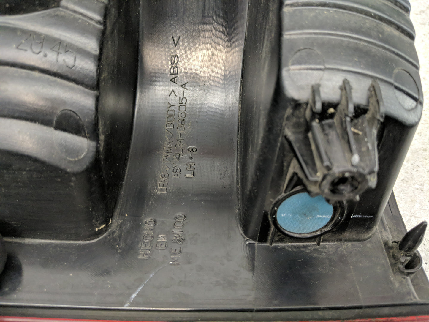 2004-2008 Ford F-150 Tail Light Assembly Driver Left OEM P/N:AL34-13B505-A Fits Fits 2004 2005 2006 2007 2008 OEM Used Auto 