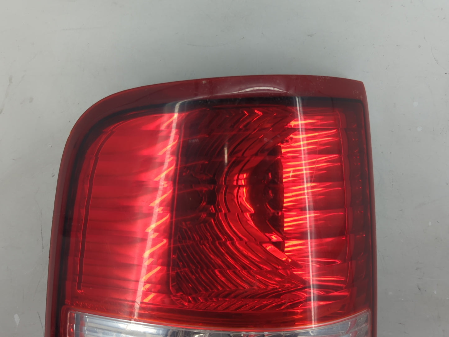 2004-2008 Ford F-150 Tail Light Assembly Driver Left OEM P/N:4L34-13B505-A Fits Fits 2004 2005 2006 2007 2008 OEM Used Auto 