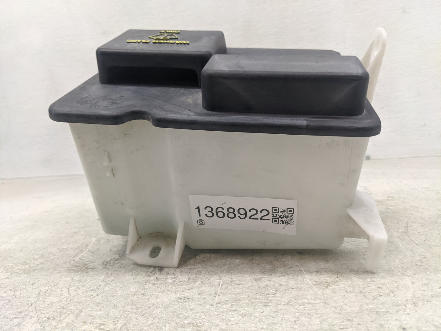 1998-2006 Ford F-150 Windshield Washer Fluid Reservoir Bottle Oem - Oemusedautoparts1.com