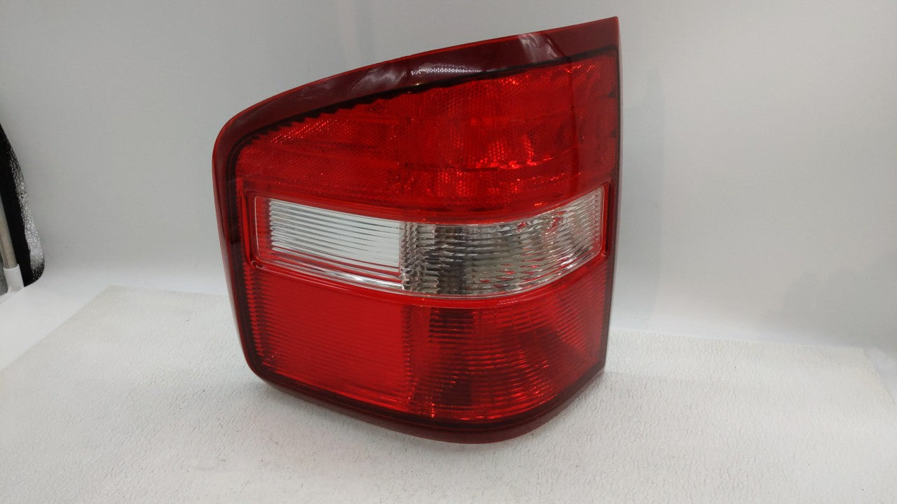 2004-2009 Ford F-150 Tail Light Assembly Driver Left OEM Fits Fits 2004 2005 2006 2007 2008 2009 OEM Used Auto Parts - Oemus