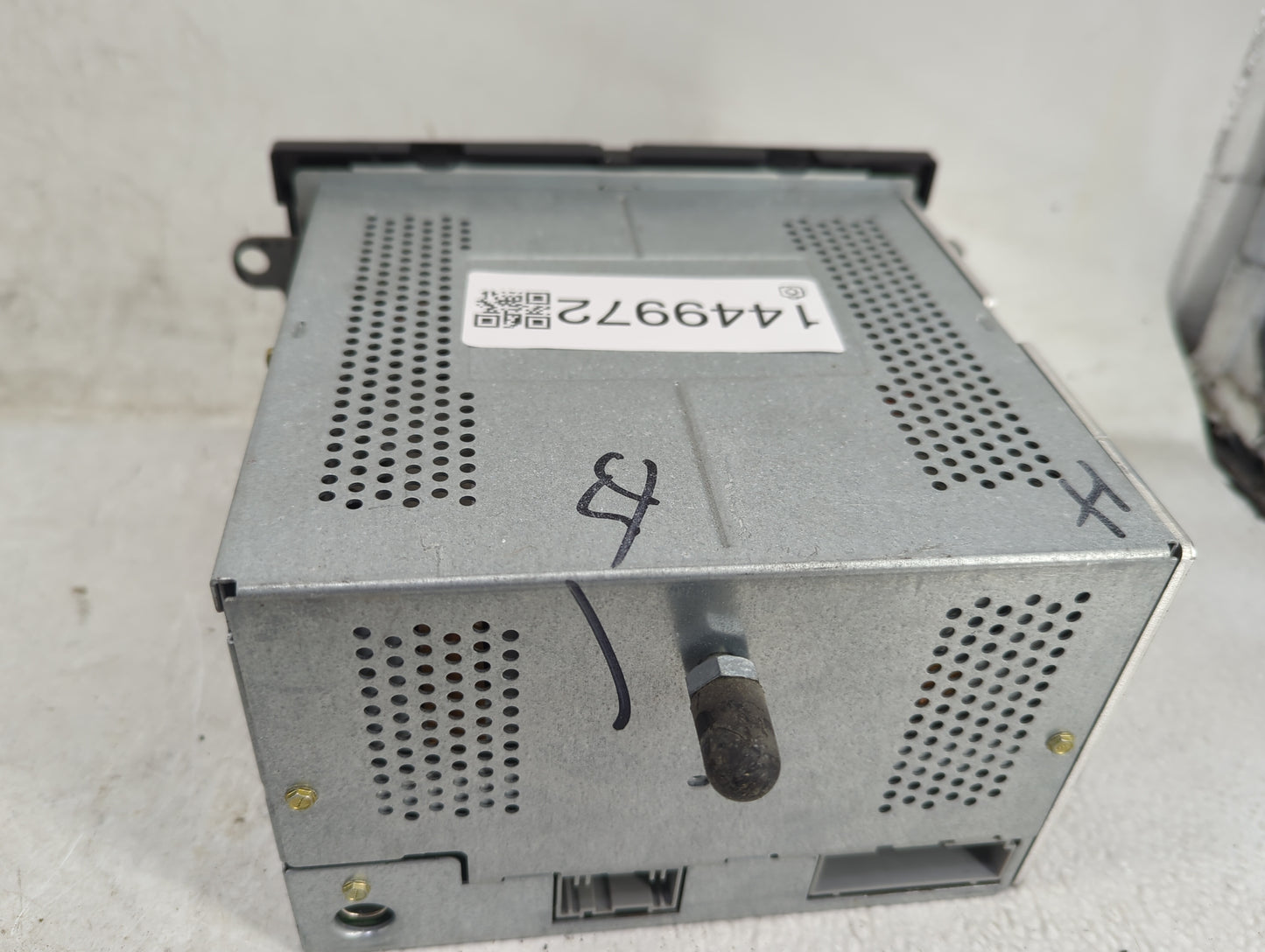 2005 Ford F-150 Radio AM FM Cd Player Receiver Replacement P/N:5L3T-18C815-FJ Fits OEM Used Auto Parts - Oemusedautoparts1.c