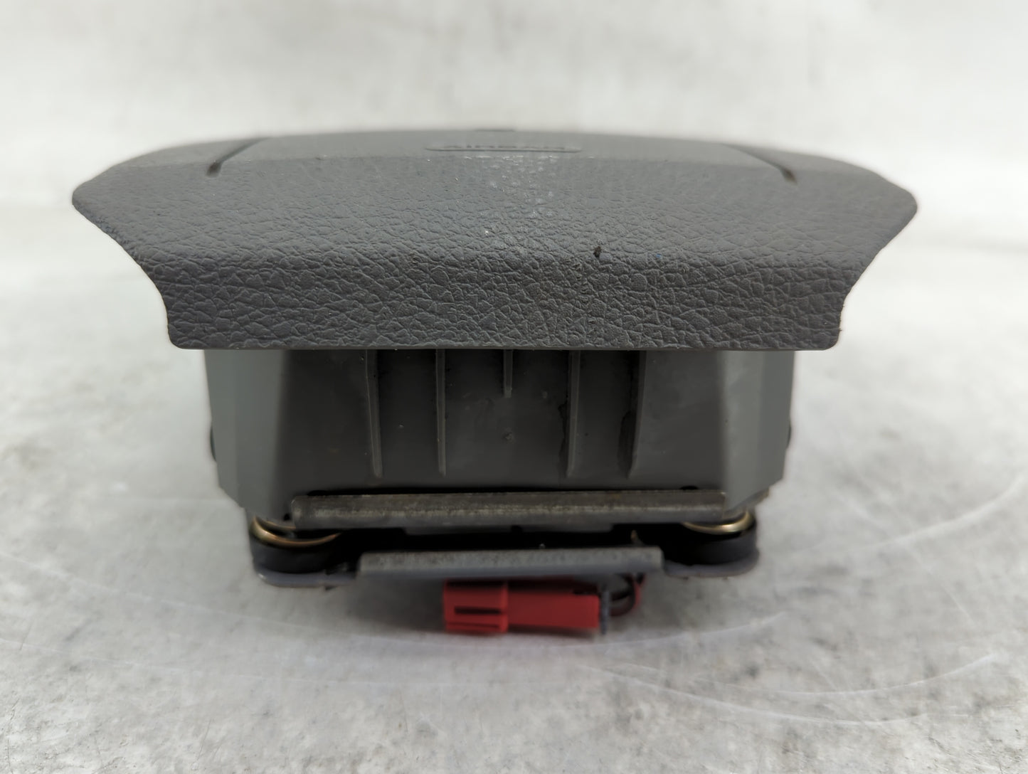 2005 Ford F-150 Air Bag Driver Left Steering Wheel Mounted P/N:5L34 15043B13 CD32NC 2IZD145S22506, 30376553A Fits OEM Used A