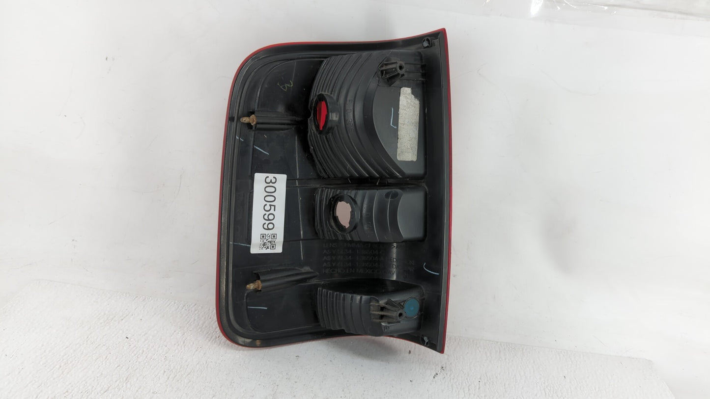 2004-2008 Ford F-150 Tail Light Assembly Passenger Right OEM P/N:8L34-13404-AA 6L3Z-13404-BA Fits Fits 2004 2005 2006 2007 2