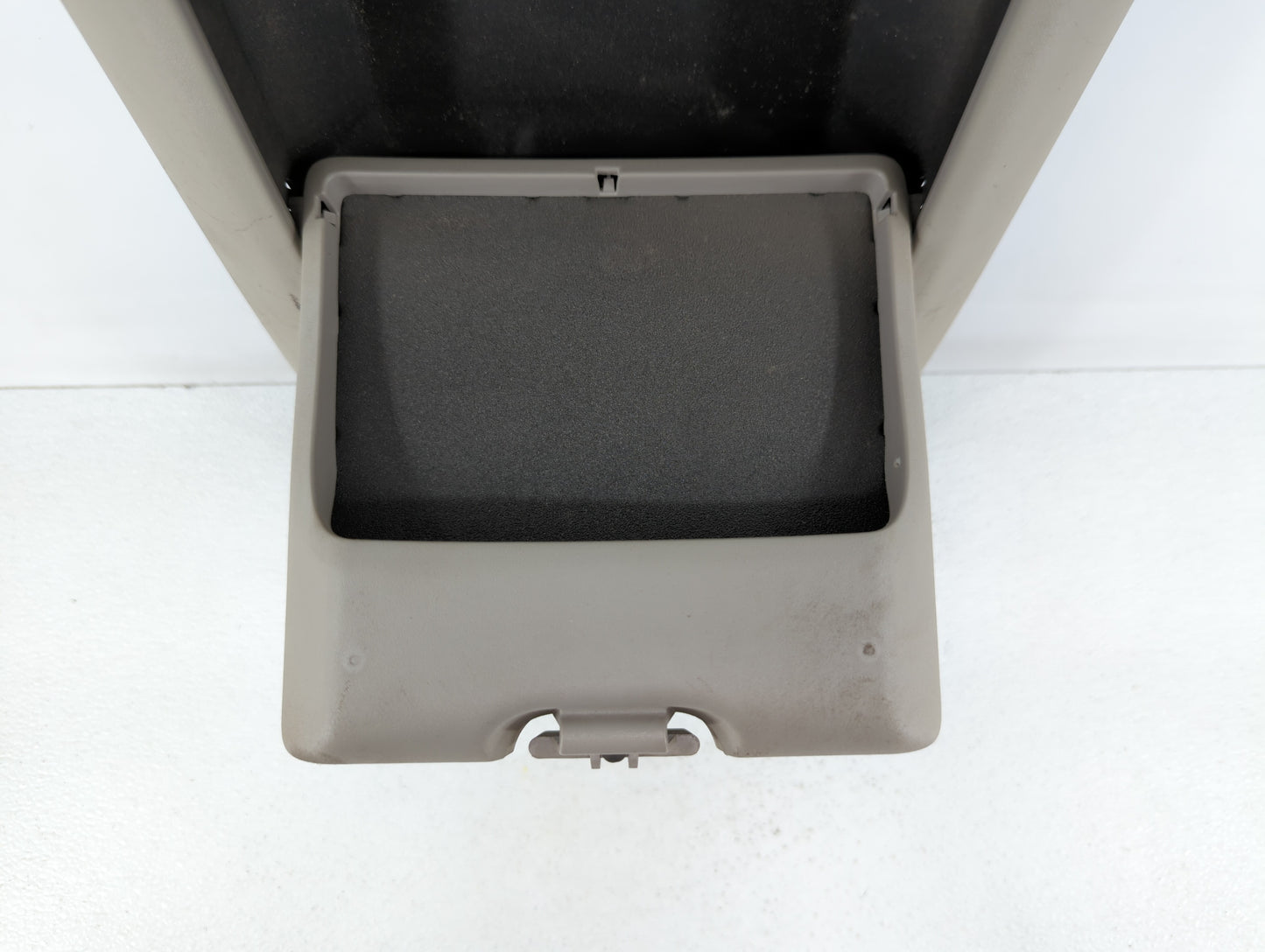 2005 Ford F-150 Overhead Roof Console - Oemusedautoparts1.com