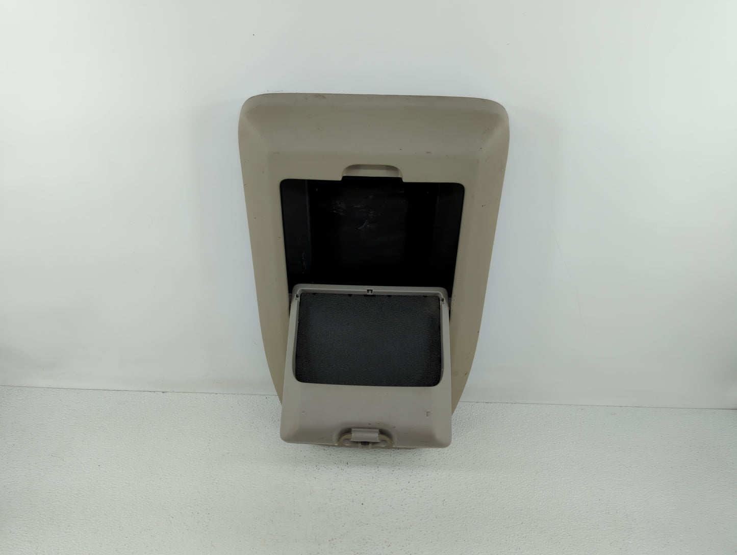 2005 Ford F-150 Overhead Roof Console - Oemusedautoparts1.com