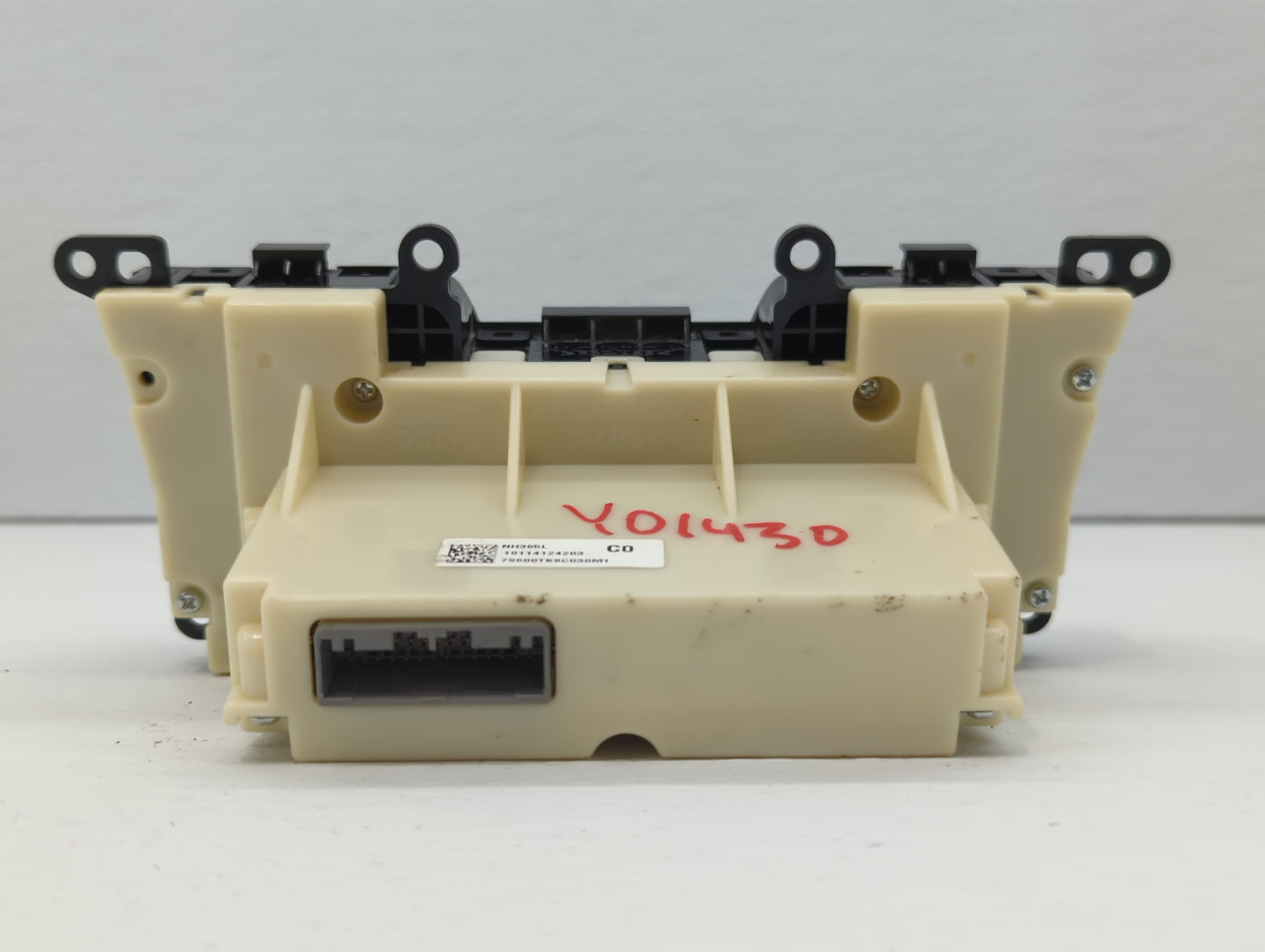 2004-2008 Ford F-150 Climate Control Module Temperature AC/Heater Replacement P/N:191114124203 Fits Fits 2004 2005 2006 2007