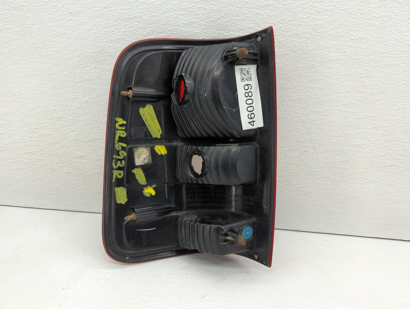 2004-2008 Ford F-150 Tail Light Assembly Passenger Right OEM P/N:5L34-13B504-C 6L34-13B504-A Fits Fits 2004 2005 2006 2007 2