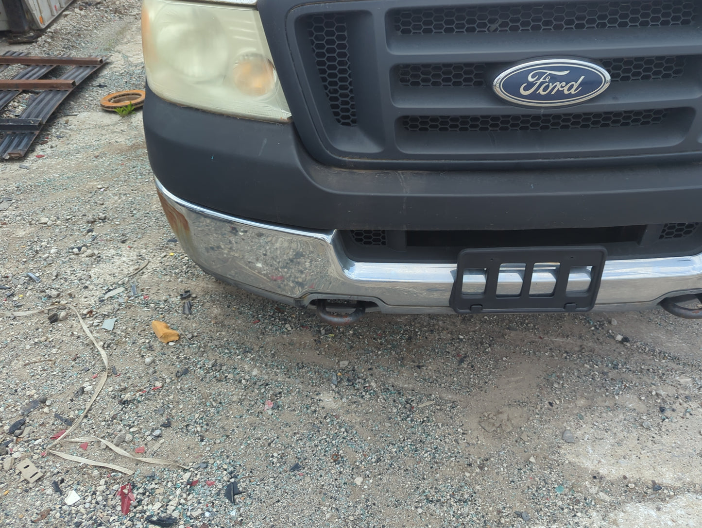 2004-2005 Ford F-150 Front Bumper - Oem 5019094 - Oemusedautoparts1.com