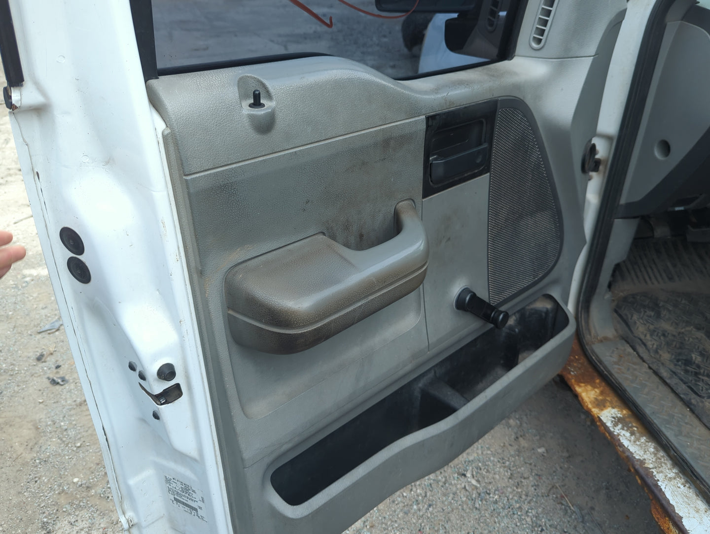 2005 Ford F-150 Front Left Driver Interior Door Panel Trim 5019153 - Oemusedautoparts1.com