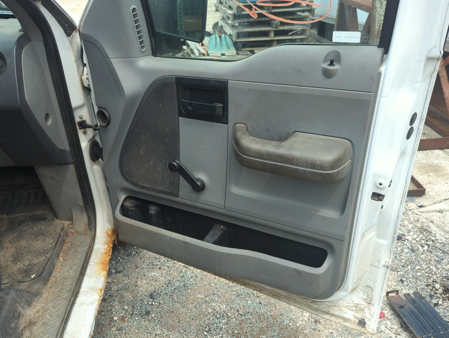 2005 Ford F-150 Front Right Passenger Interior Door Panel Trim 5019168 - Oemusedautoparts1.com
