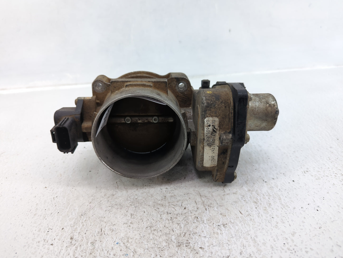 2004-2010 Ford F-150 Throttle Body P/N:3L3E-AE Fits Fits 2004 2005 2006 2007 2008 2009 2010 OEM Used Auto Parts - Oemusedaut