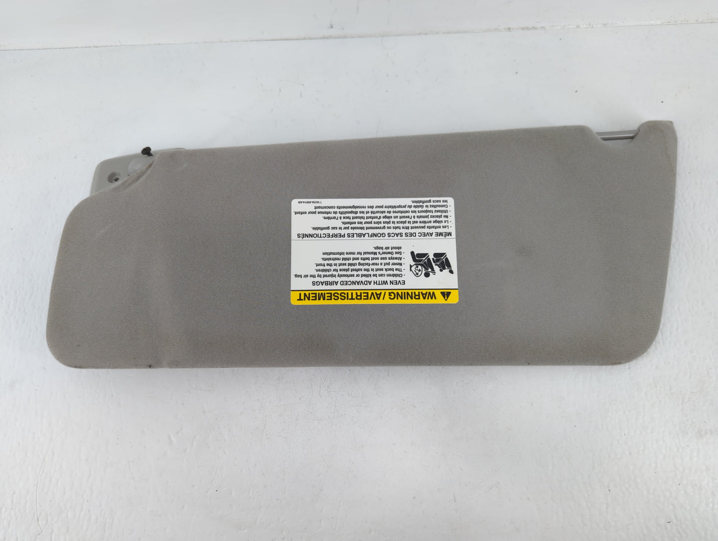 2004-2008 Ford F-150 Sun Visor Shade Replacement Passenger Right Mirror Fits Fits 2004 2005 2006 2007 2008 OEM Used Auto Par