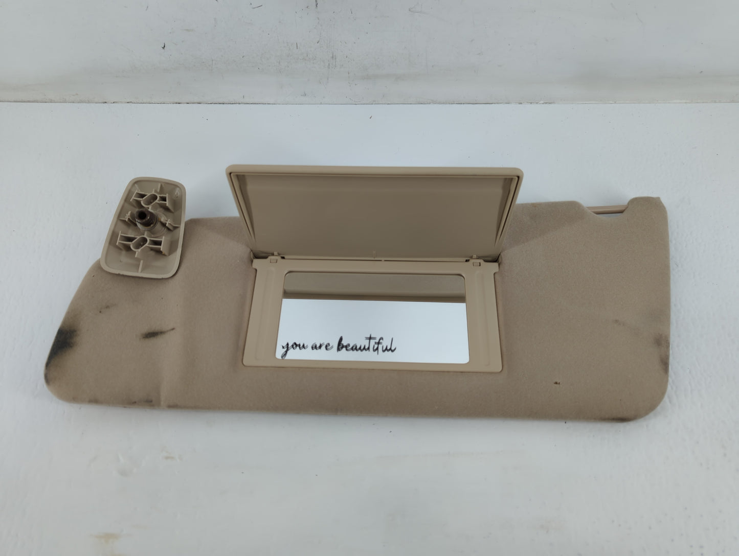 2004-2008 Ford F-150 Sun Visor Shade Replacement Passenger Right Mirror Fits Fits 2004 2005 2006 2007 2008 OEM Used Auto Par