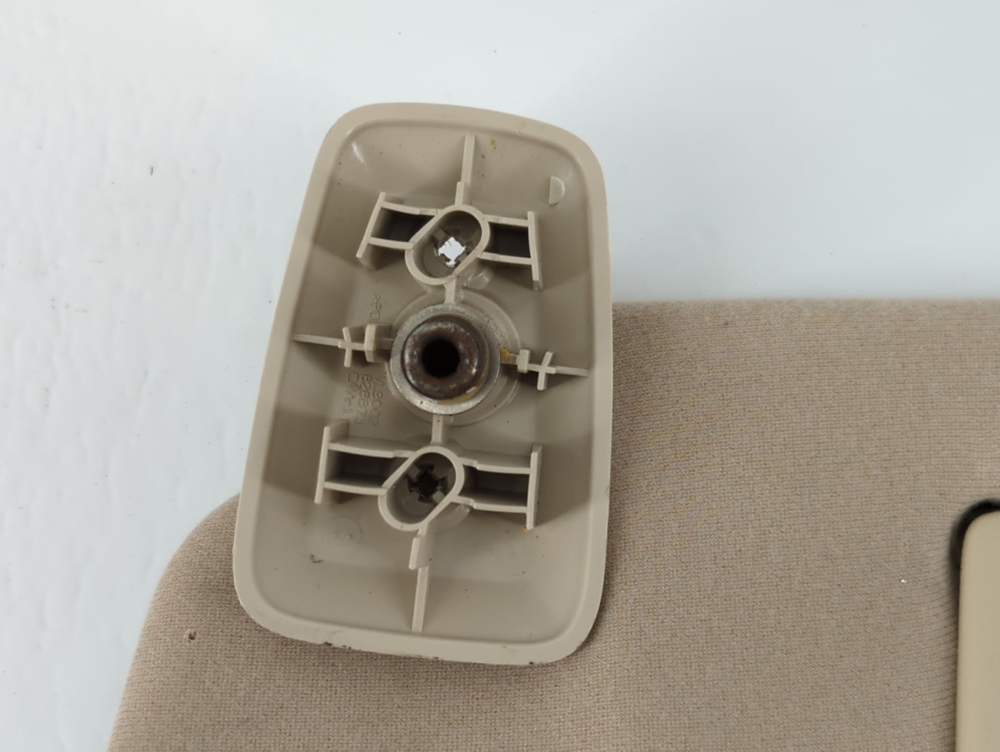 2004-2008 Ford F-150 Sun Visor Shade Replacement Passenger Right Mirror Fits Fits 2004 2005 2006 2007 2008 OEM Used Auto Par