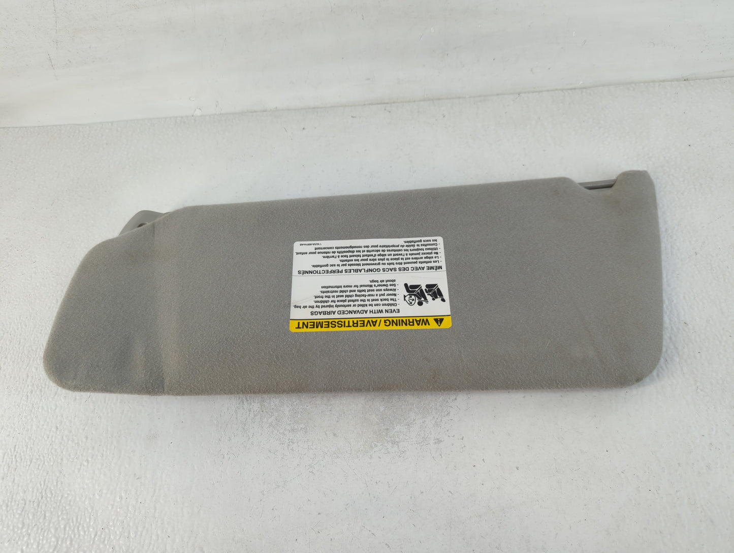 2004-2008 Ford F-150 Sun Visor Shade Replacement Passenger Right Mirror Fits Fits 2004 2005 2006 2007 2008 OEM Used Auto Par