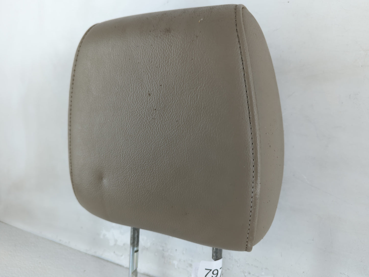 2005 Ford F-150 Headrest Head Rest Front Driver Passenger Seat Fits OEM Used Auto Parts - Oemusedautoparts1.com