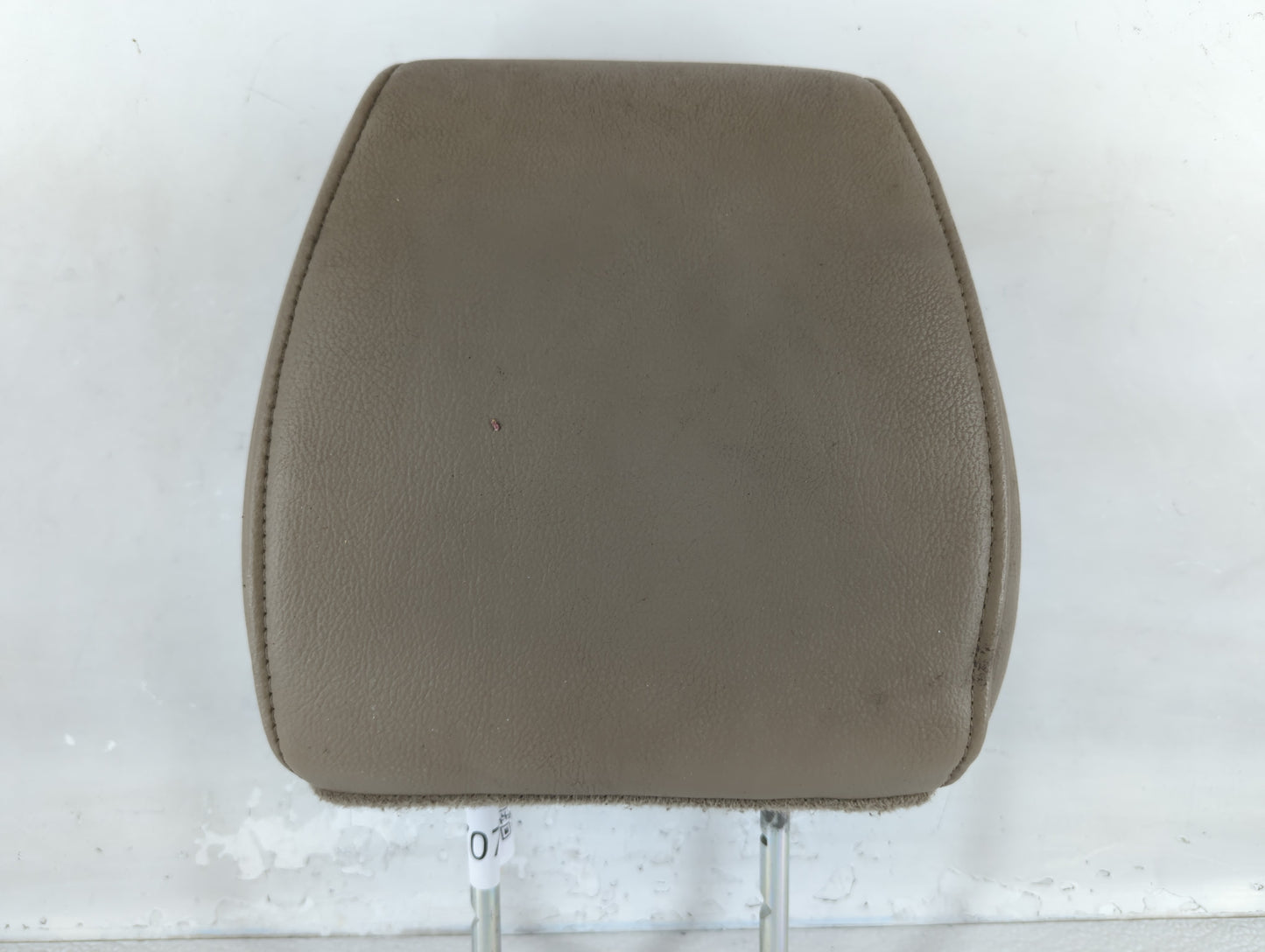 2005 Ford F-150 Headrest Head Rest Front Driver Passenger Seat Fits OEM Used Auto Parts - Oemusedautoparts1.com